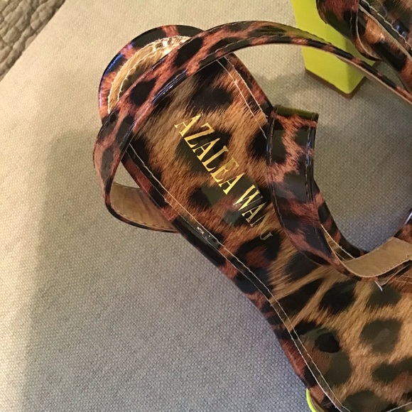 Azalea Wang “Katelyn” Leopard/Neon Green 7.5 NIB - Picture 2 of 8